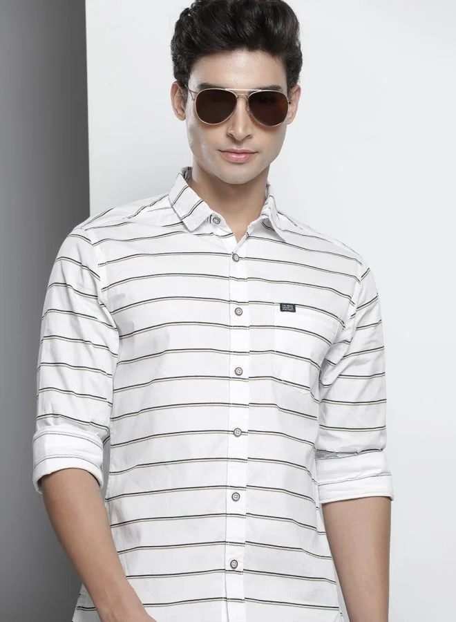 شركة المرآب الهندية Men Slim Fit Striped Full Sleeves Spread Collar Casual Shirt