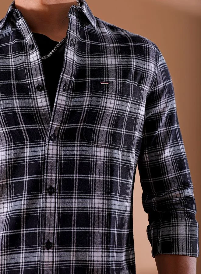 The Indian Garage Co Men Slim Fit Checkered Full Sleeves Cutaway Collar Casual Shirt