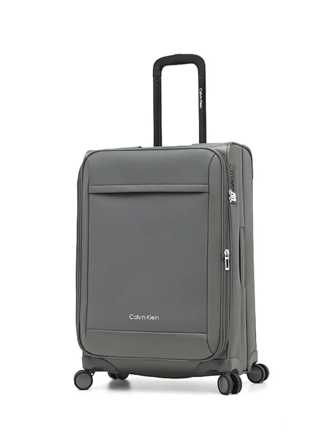 كالفن كلاين طقم حقائب سفر كالفن كلاين ثلاث قطع من السوفت شيل بعجلات دوارة