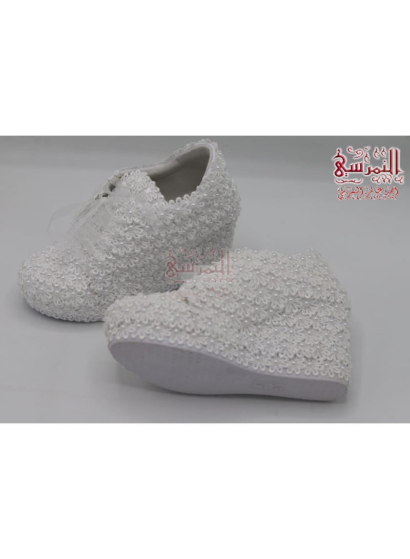 حذاء عروسة