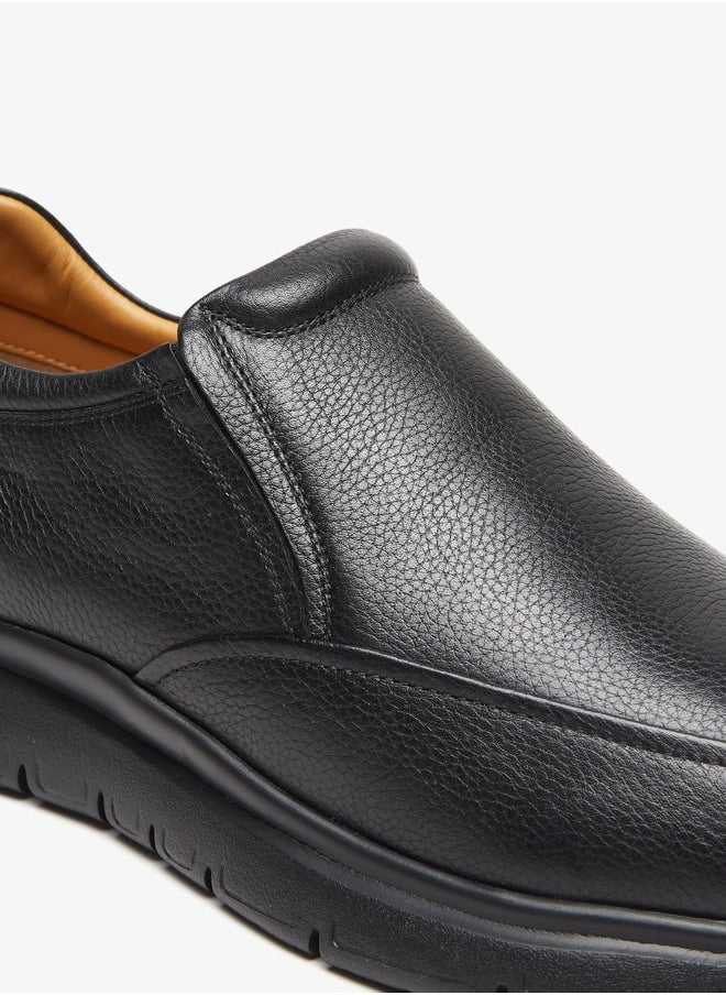 Le Confort - Men Textured Slip-On Loafers - Image 1