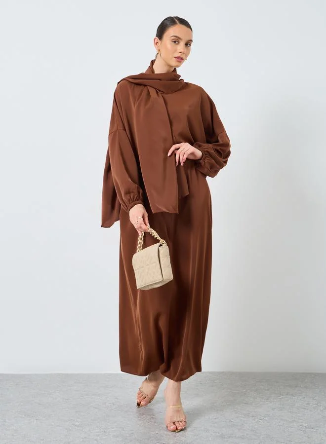 تايك تو عباية بأكمام طويلة بغطاء رأس وجيوب مزدوجة