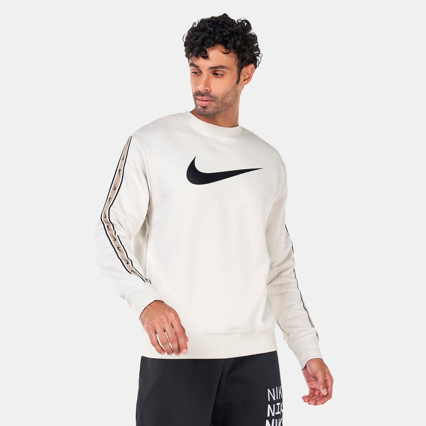 nike repeat fleece pullover