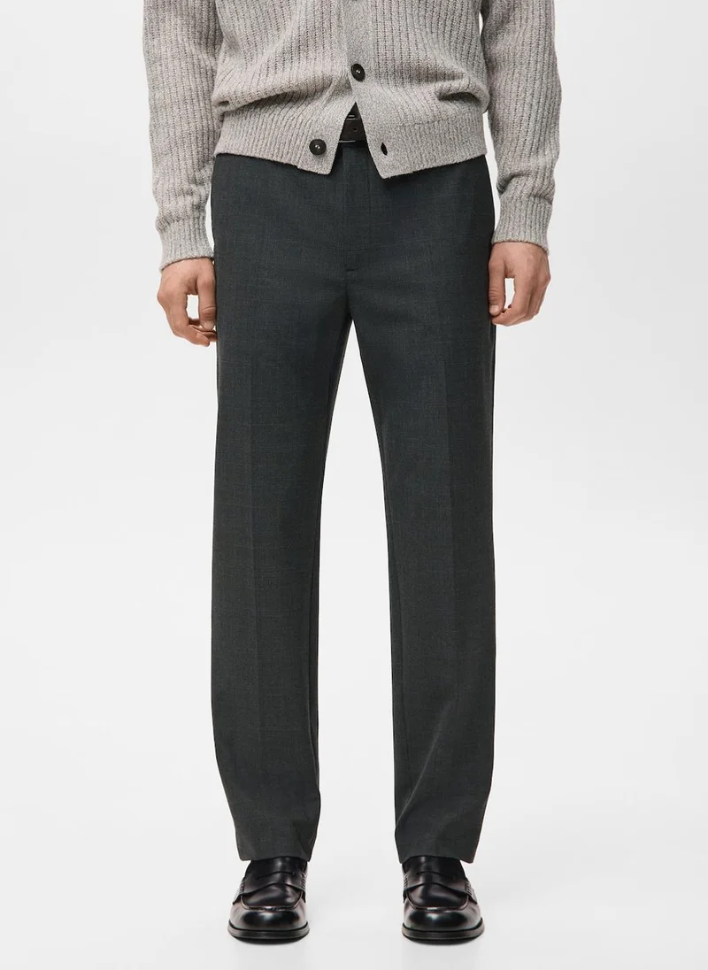 Regular-fit pleated trousers