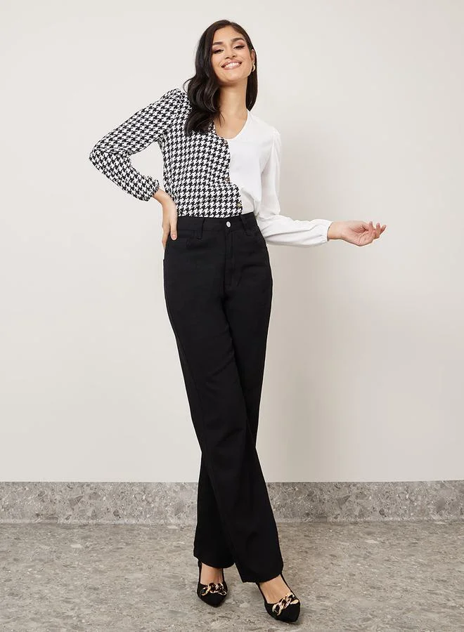 Styli Houndstooth Pattern V Neck Blouse with Button Detail