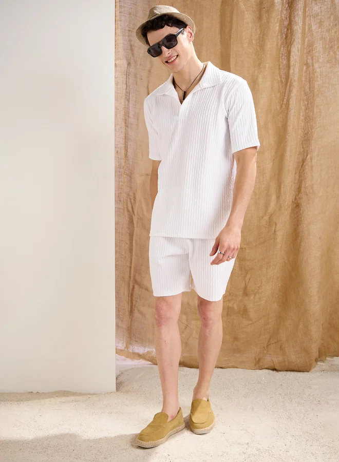 SASSAFRAS Sassafras Men White Textured Relaxed Fit Shorts with Drawstring Waist
