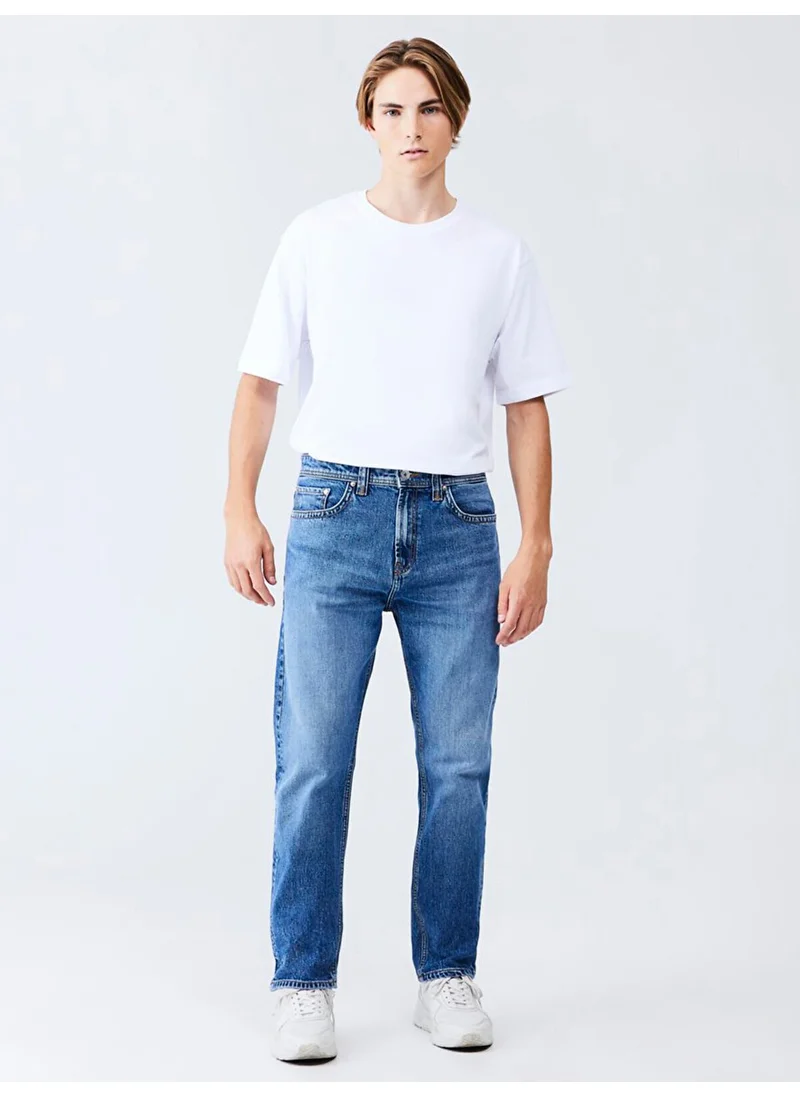 ال تي بي Men's Hollywood Y Normal Waist Straight Leg Straight Jeans