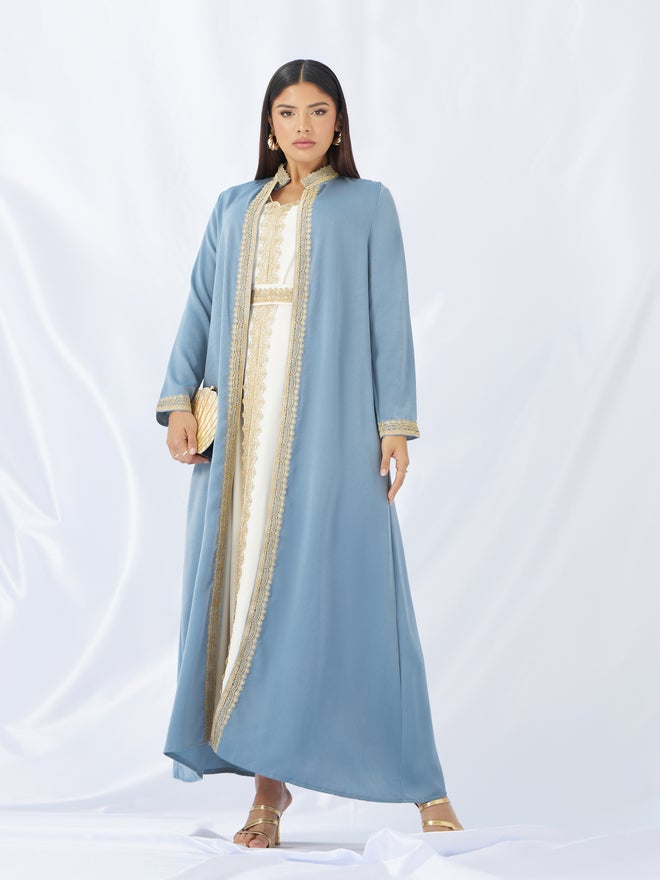 Styli Styli Lace Trim Collared Belted Satin Abaya with Inner Dress  - Image 3