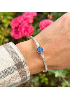 PANDORA Pandora Moments Blue Sparkling Disc Clasp and Snake Chain Bracelet in 925 Sterling Silver  - Image 2