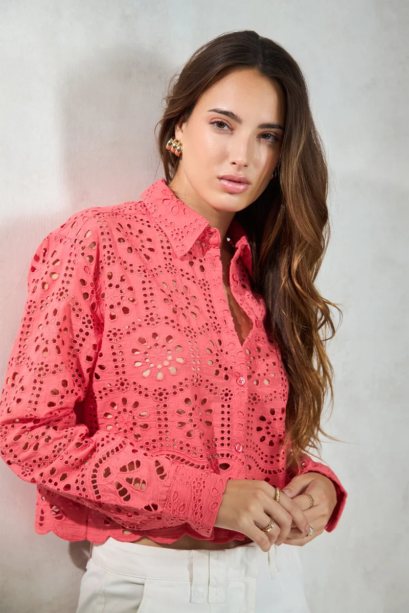 Virgio Cotton Boxy Vacation Shirts With Scallop Hem for Women