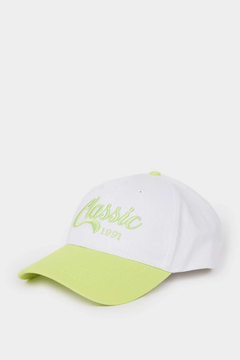 ديفاكتو Woman Label Printed Woven Baseball Cap