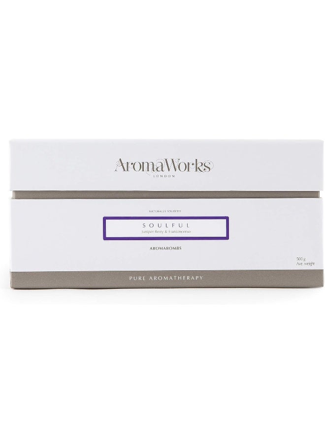 AROMAWORKS قنبلة الاستحمام العطرية من أروما ووركس - روائح البخور، توت العرعر والباتشولي - للاسترخاء، الوضوح ووقت الاستراحة - طبيعية، نباتية، خالية من القسوة - 8.81 أونصة لكل واحدة (عبوة من 2) - Image 3