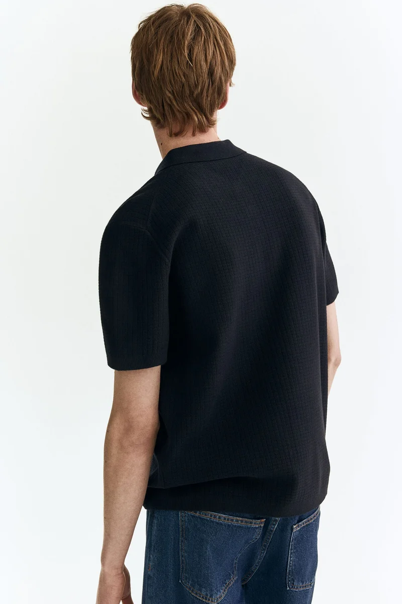 H&M  Regular Fit Textured-knit polo shirt for Men | Best Price UAE