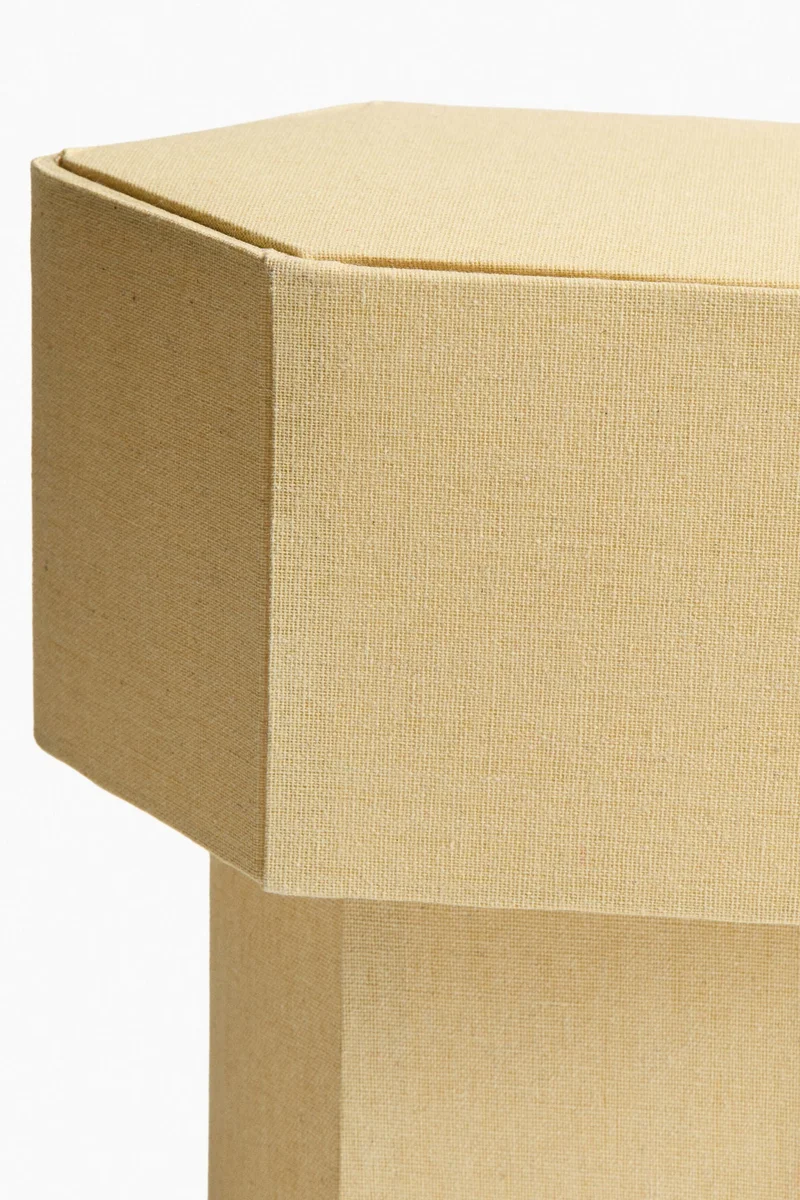 اتش اند ام مصباح طاولة بتصميم سداسي