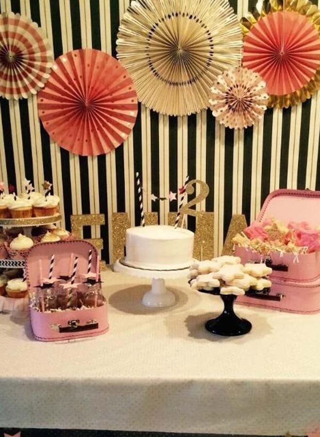 إسكدنيا طقم مراوح ورقية محمولة لتزيين الحفلات من 8 قطع - Image 3