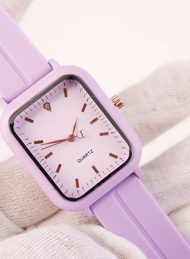ساعة يد نسائية مودرن و أنيقة - سوار من السيليكون لون لون لافندر - مثالية للاستخدام اليومي - Image 3