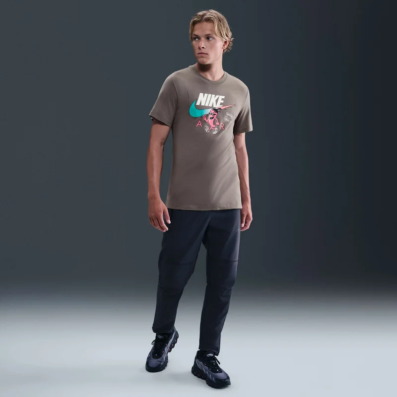 Nike Men's Sportswear Sole Food T-Shirt