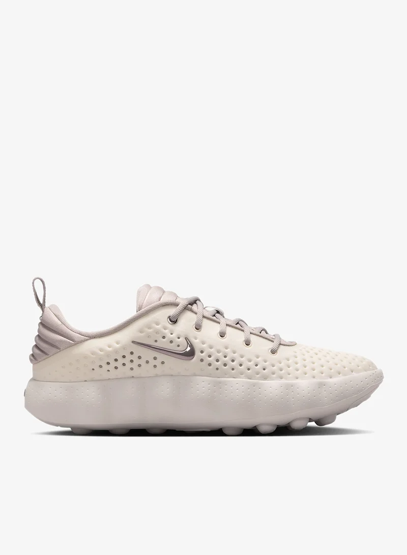 Nike MIND 002