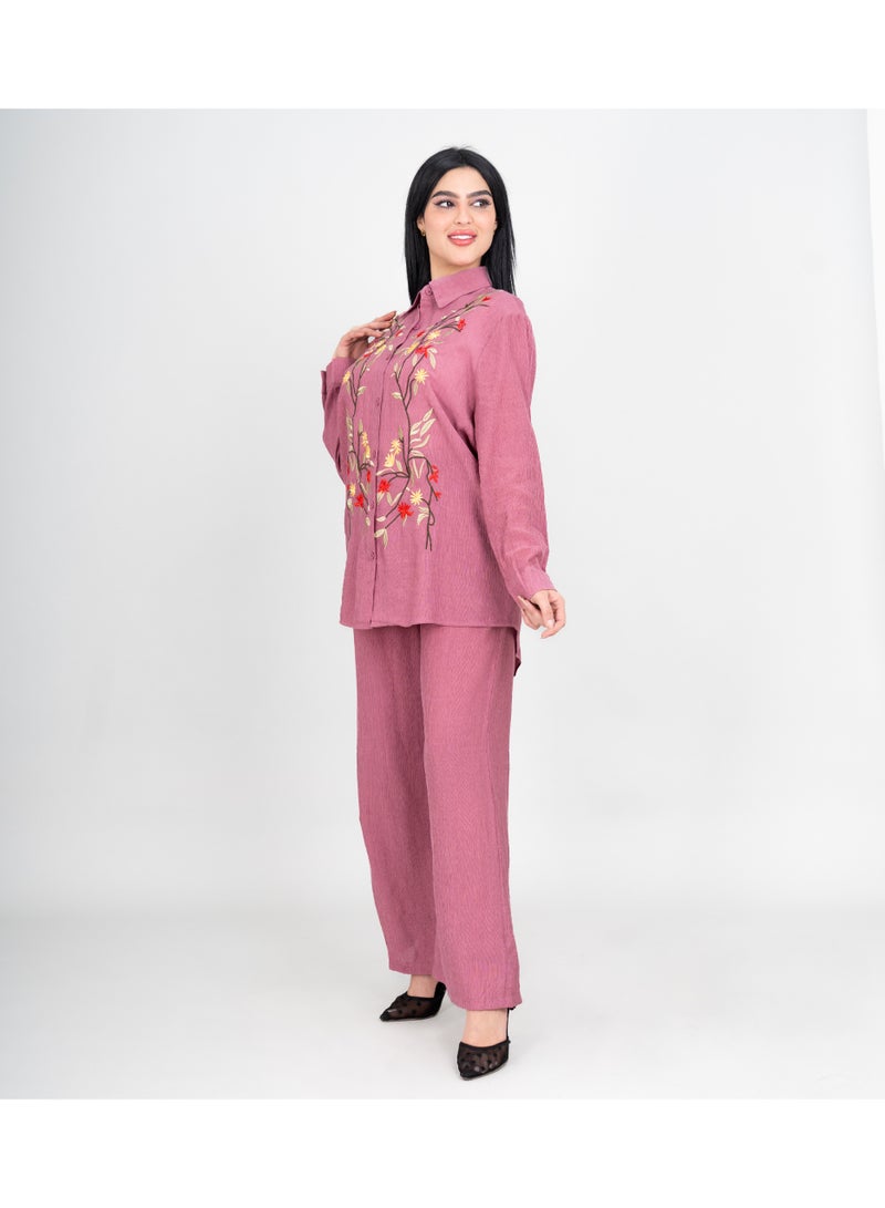 اكسا طقم عصري قطعتين قميص وبنطلون مطرز بأوراق ملونة وردي - Image 3