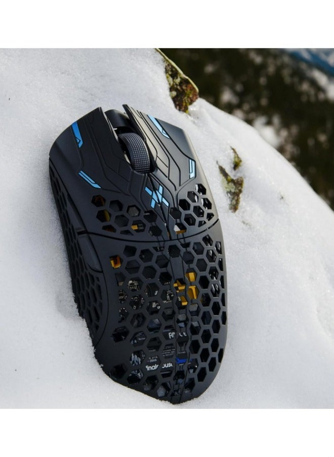 Finalmouse - ماوس ألعاب UltralightX، معدلات استقصاء لاسلكية تصل إلى 8000 هرتز، جهاز استقبال USB عالي السرعة ثنائي الشريحة، مستشعر Pixart، مزامنة حركة OnChip، التحكم في مستوى XPanel، Lion / Phantom | - Image 1