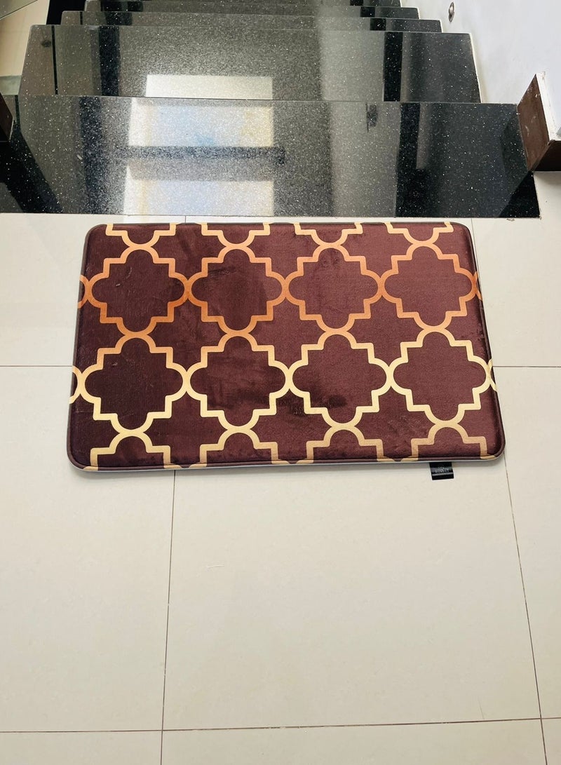 RIZARIES SuperSoft Brown Quatrefoil Door Mat, Non-slip Washable, 50 x 80cm - Image 4