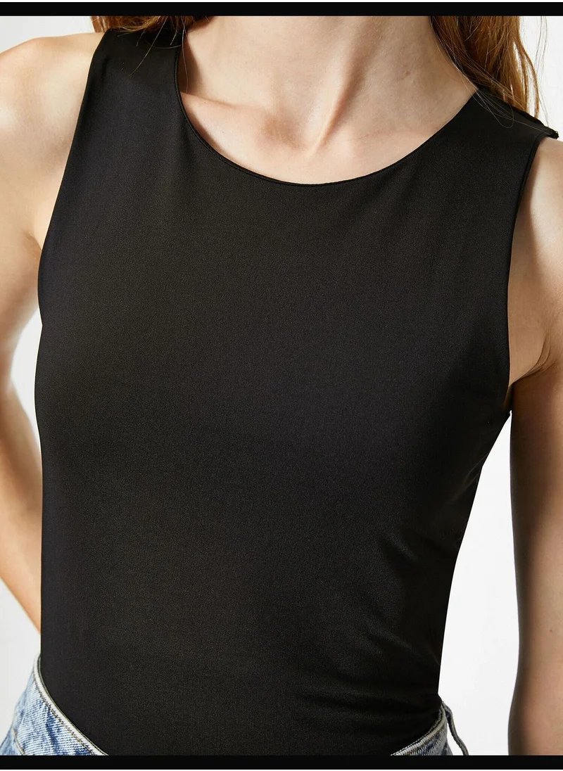 KOTON Sleeveless T-Shirt Halter Neck Snap Button
