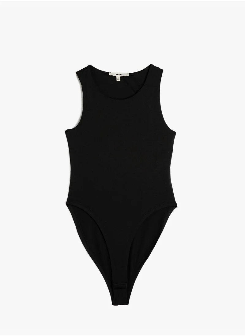 KOTON Sleeveless T-Shirt Halter Neck Snap Button