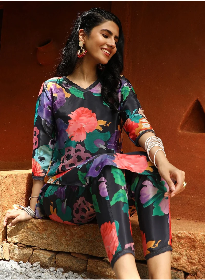  قصة Women's Midnight Black Botanical Cluster Kurti With Trousers