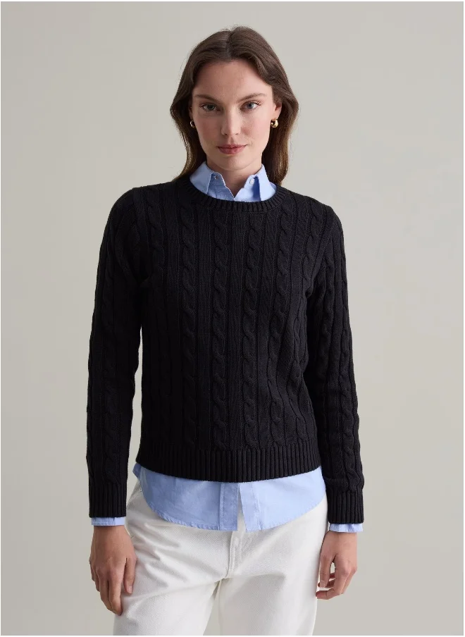 او في اس Ribbed pullover with cable-knit design