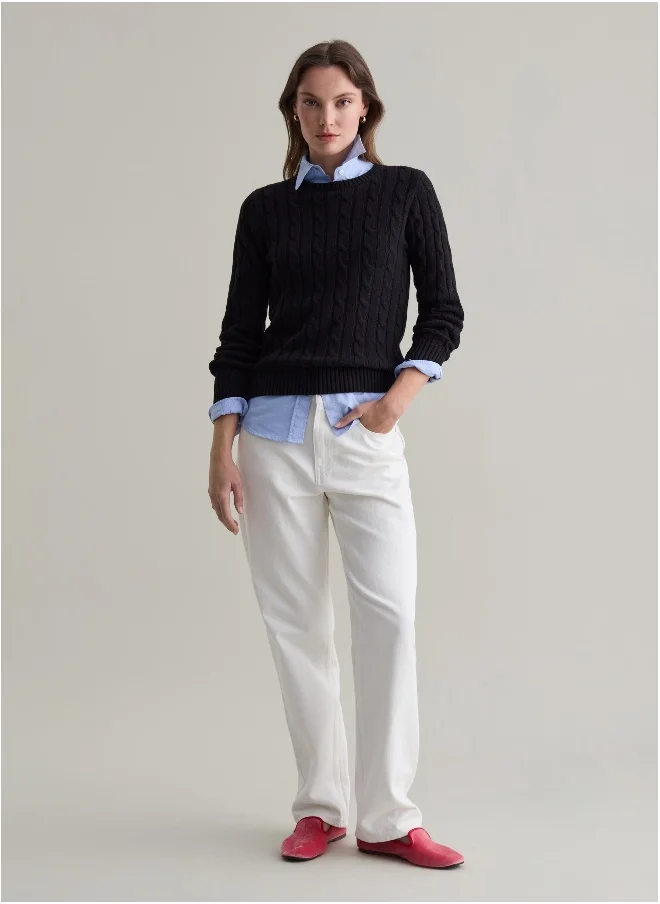 او في اس Ribbed pullover with cable-knit design