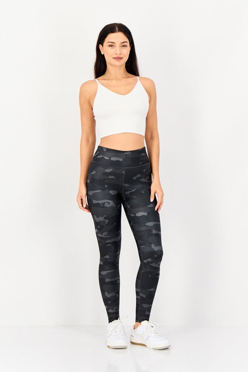 Nike Women Tight Fit Outdoor Camouflage Leggings, Multicolor - Image 2