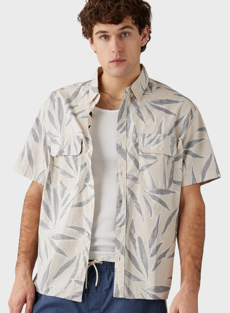 American Eagle Tropical Button Down Poolside Shirt
