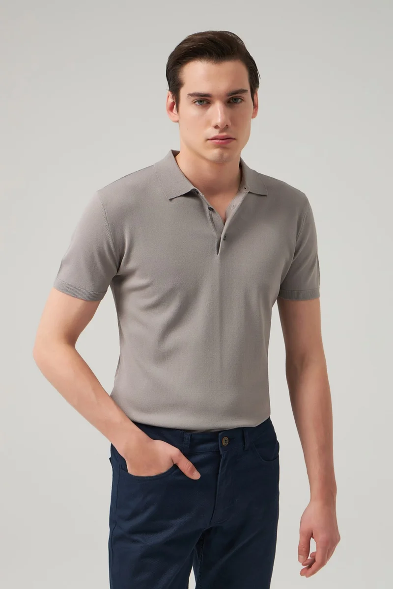 دي أس دامات Slim Fit Gray Plain Knit T-Shirt 0HF069421001M