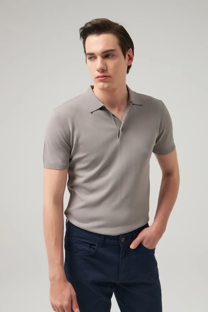 دي أس دامات Slim Fit Gray Plain Knit T-Shirt 0HF069421001M