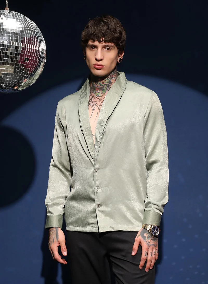 كامبوس سوترا قميص رجالي ياقة شال زيتوني للملابس الكاجوال