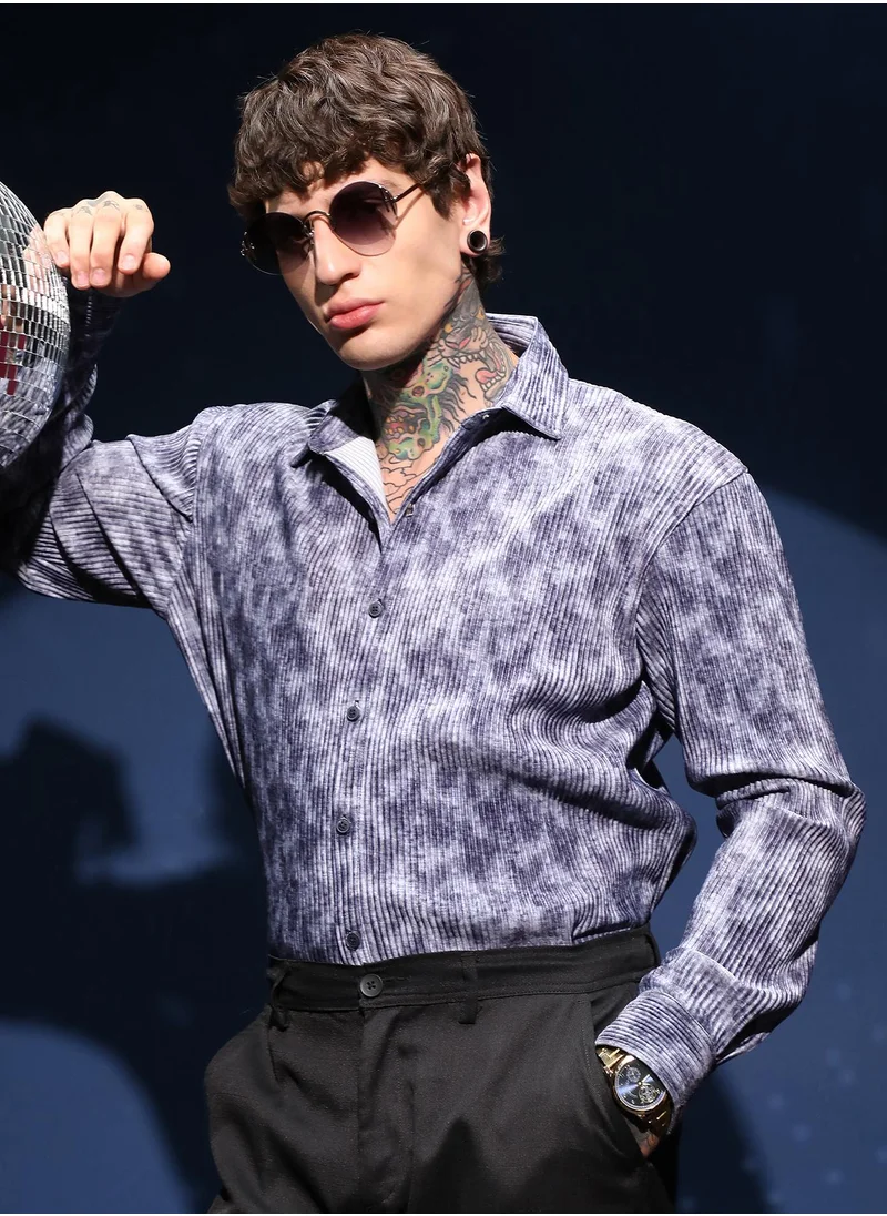 كامبوس سوترا Men's Indigo Blue Faded Corduroy Relaxed Shirt For Casual Wear | Spread Collar | Long Cuffed Sleeves | Button Closure | Shirt Crafted With Comfort Fit For Everyday Wear