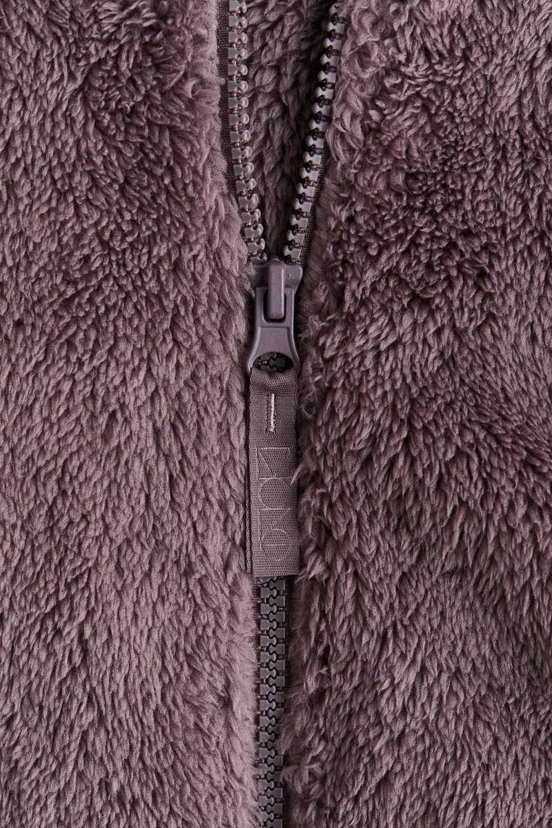 اتش اند ام جاكيت رياضي من التيدي