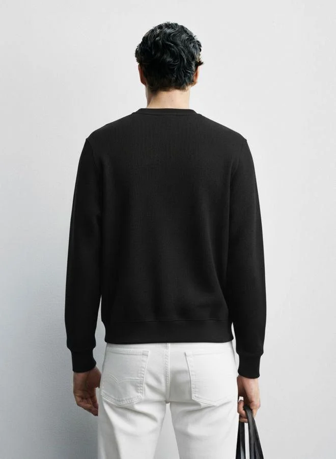 شركة المرآب الهندية Men Relaxed Fit Solid Crew Neck Full Sleeves Sweatshirt