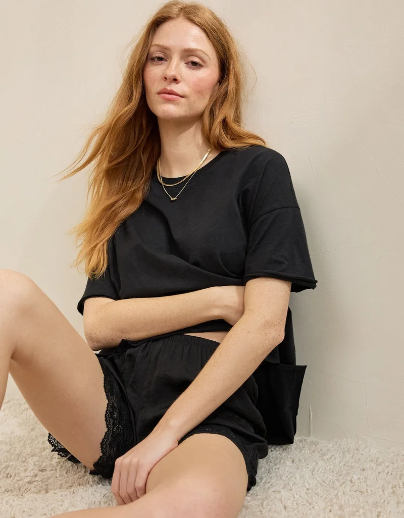Aerie Aerie Graphic Oversized Boyfriend T-Shirt