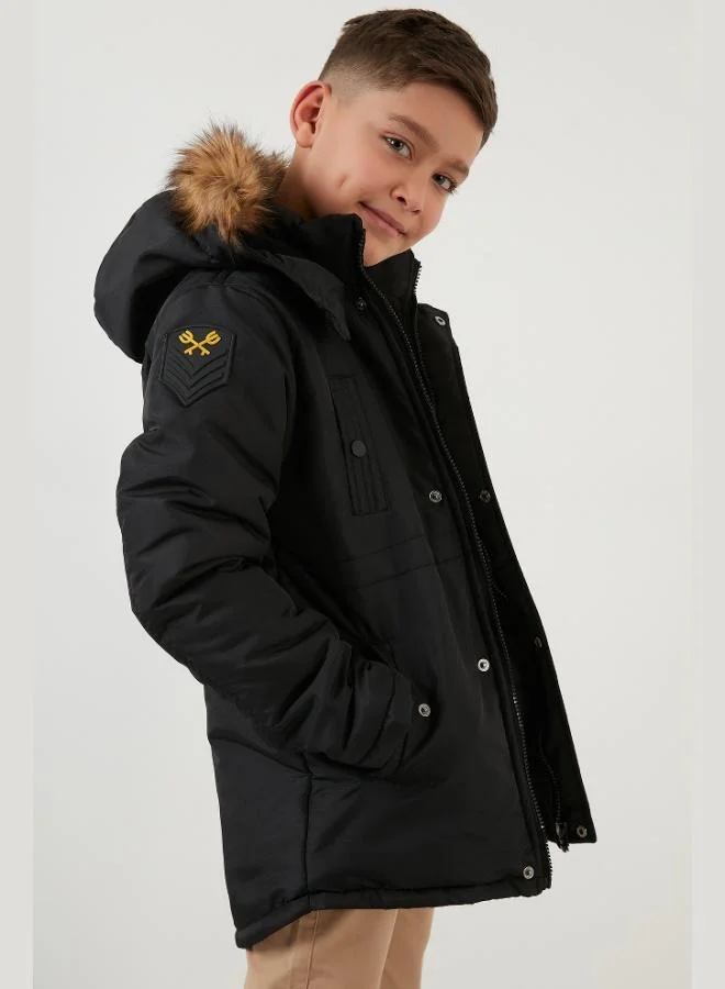 ليلا معطف شتوي مبطن بالفرو الصناعي بغطاء رأس بقصة ضيقة للأولاد