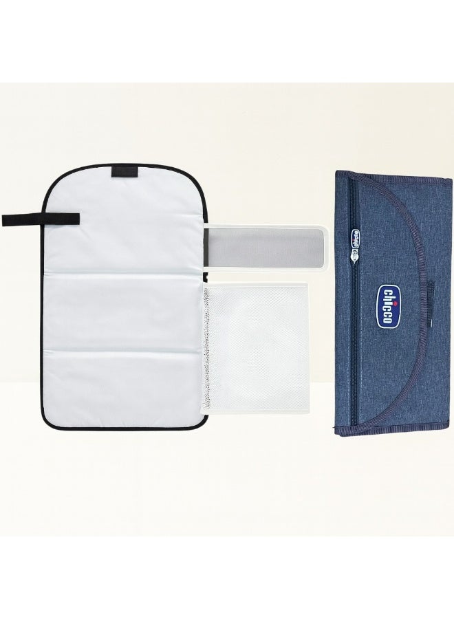 Chicco Portable Diaper Changing Mat and Organizer Travel Kit - Image 1