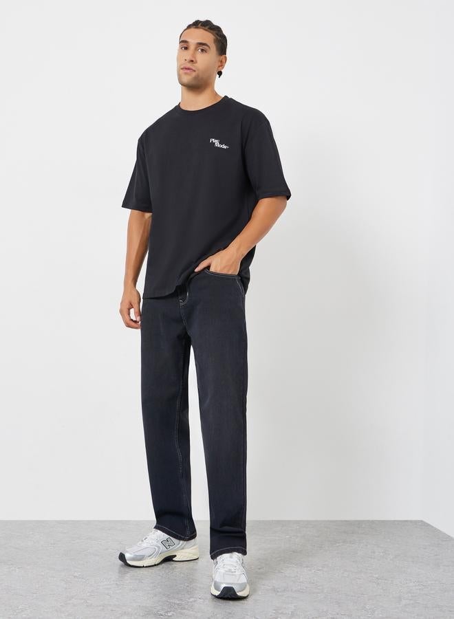 ستايلي تيشيرت واسع بطبعة جرافيك وأكمام قصيرة - Image 2