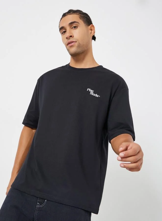 Styli Men Black Oversized Graphic Print T-Shirt