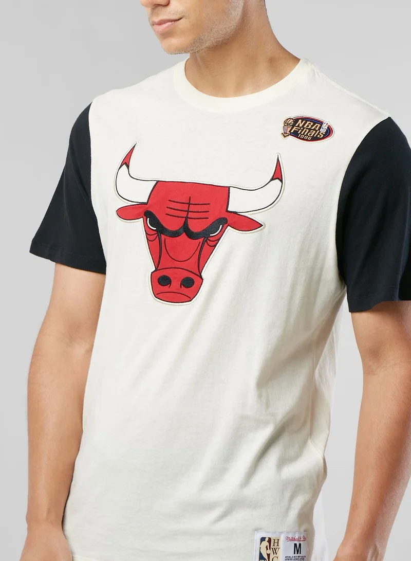 Mitchell & Ness Chicago Bulls Color Blocked T-Shirt