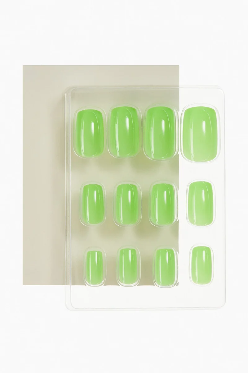 H&M Press-on nails