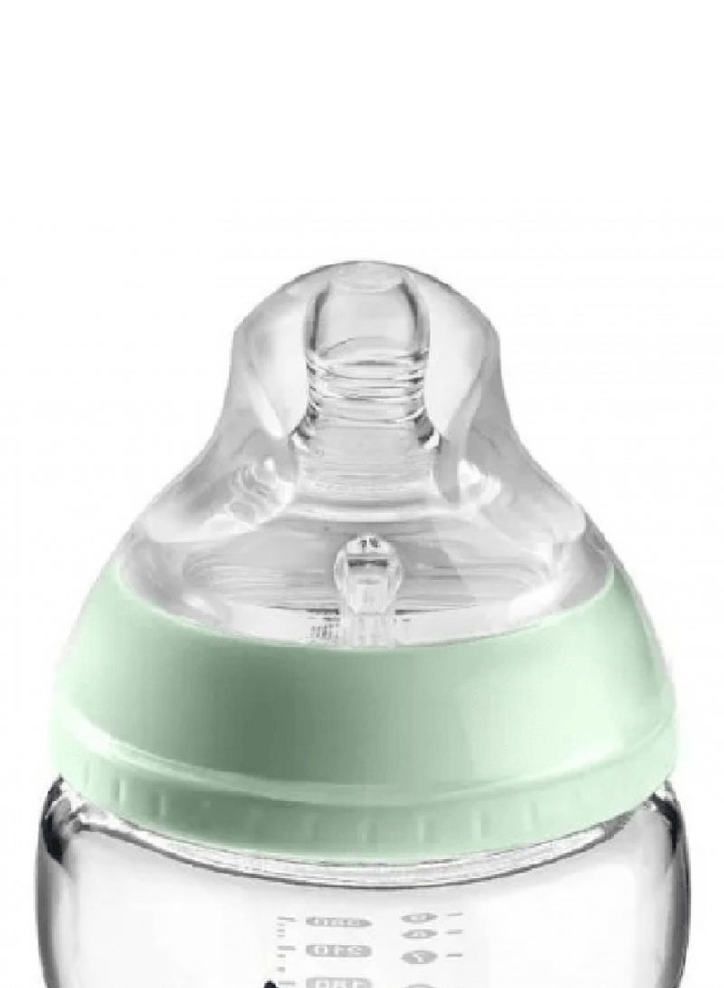 tommee tippee Pack Of 1 Closer To Nature Glass Baby Bottle Slow Flow Breast-Like Teat With Anti-Colic Valve 250ml/9oz 0M+ Assorted - Image 4