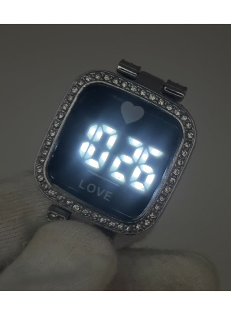 Women’s Luxury LED Crystal Love Watch – Elegant Fashion Accessory - Image 2