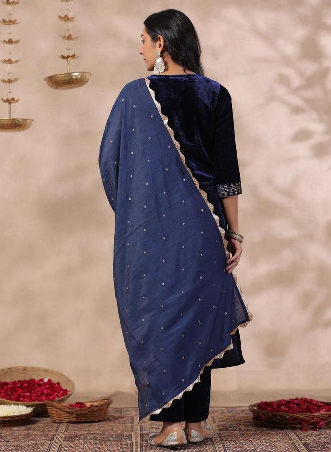 Ishin Navy Blue Velvet Kurta with Pants and Dupatta Set - Image 4