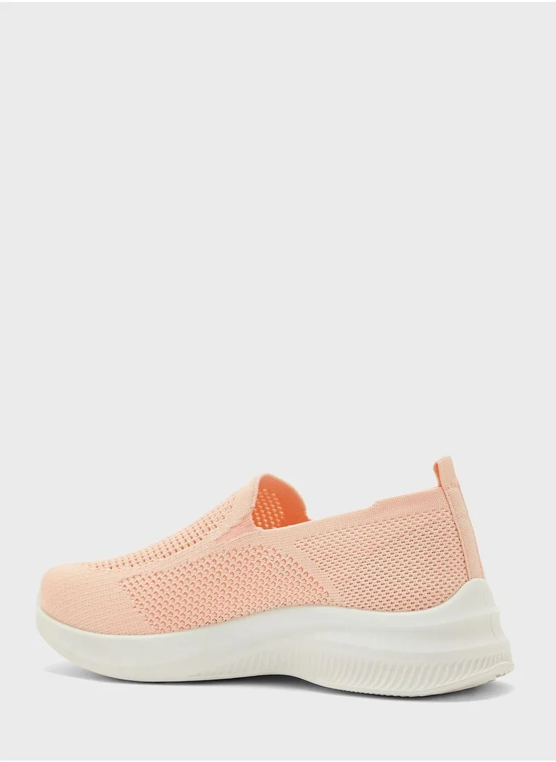 Oaklan by Shoexpress Round Toe Low Top Sneakers