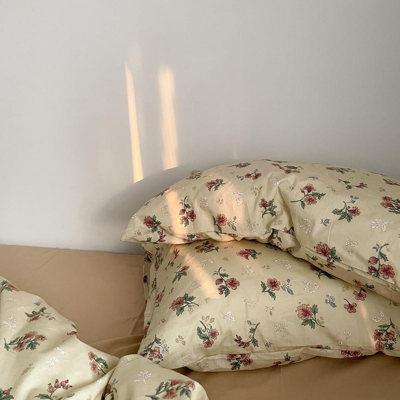 MKXI Yellowish Beige & Red Floral Duvet Cover Set Full Size - 3 Piece Vintage Country Bedding Set with Floral & Green Leaf Patterns, 100% Cotton Soft Aesthetic Duvet Cover with Ties & Pillowcases - Image 2